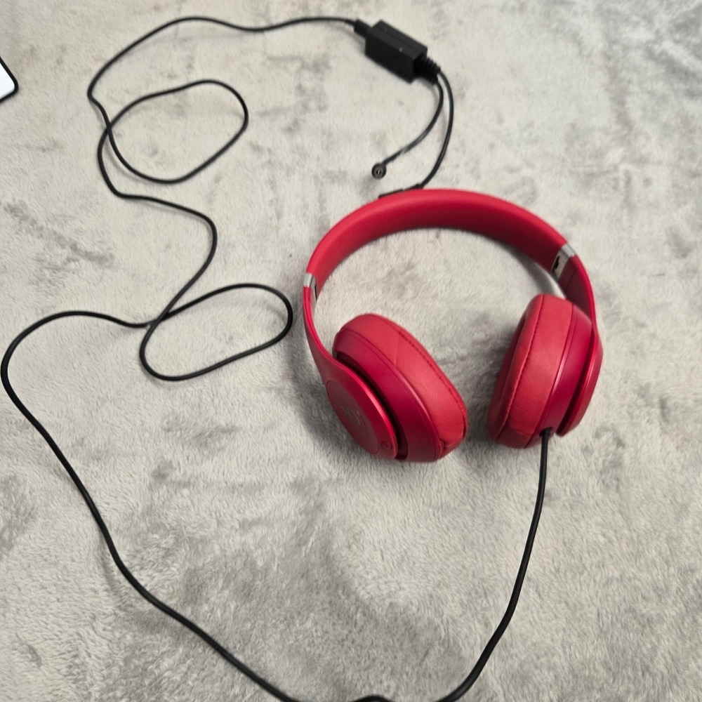 Beats Studio3 Wireless Over-Ear Headphones Red Noise Canceling A1914